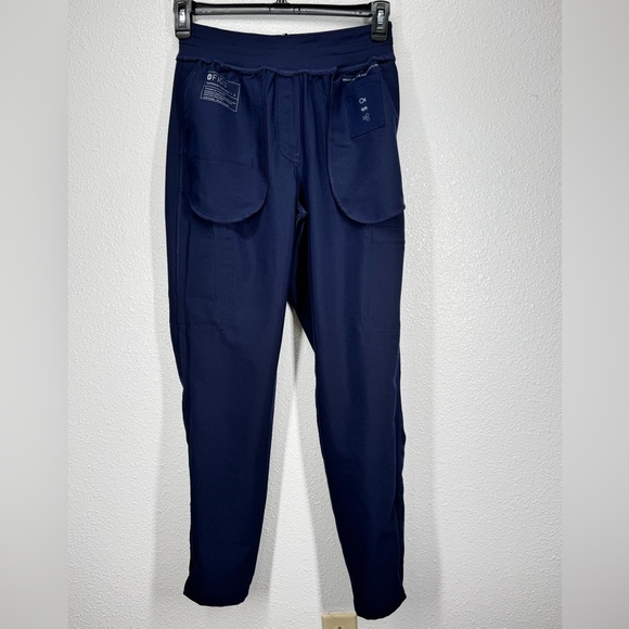 FIGS Technical Collection Scrub Pants Style #1000209 Navy Small - Picture 7 of 9